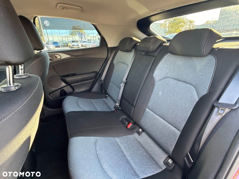 Kia XCeed - 18