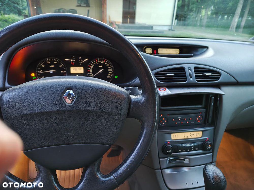 Renault Laguna 1.8 Privilege - 5