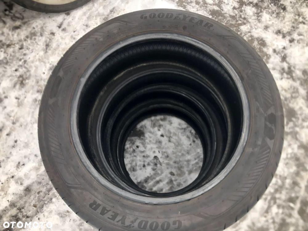 OPONY GOODYEAR EFFICIENTGRIP PERFORMANCE 2 2022 215/55R18 - 2