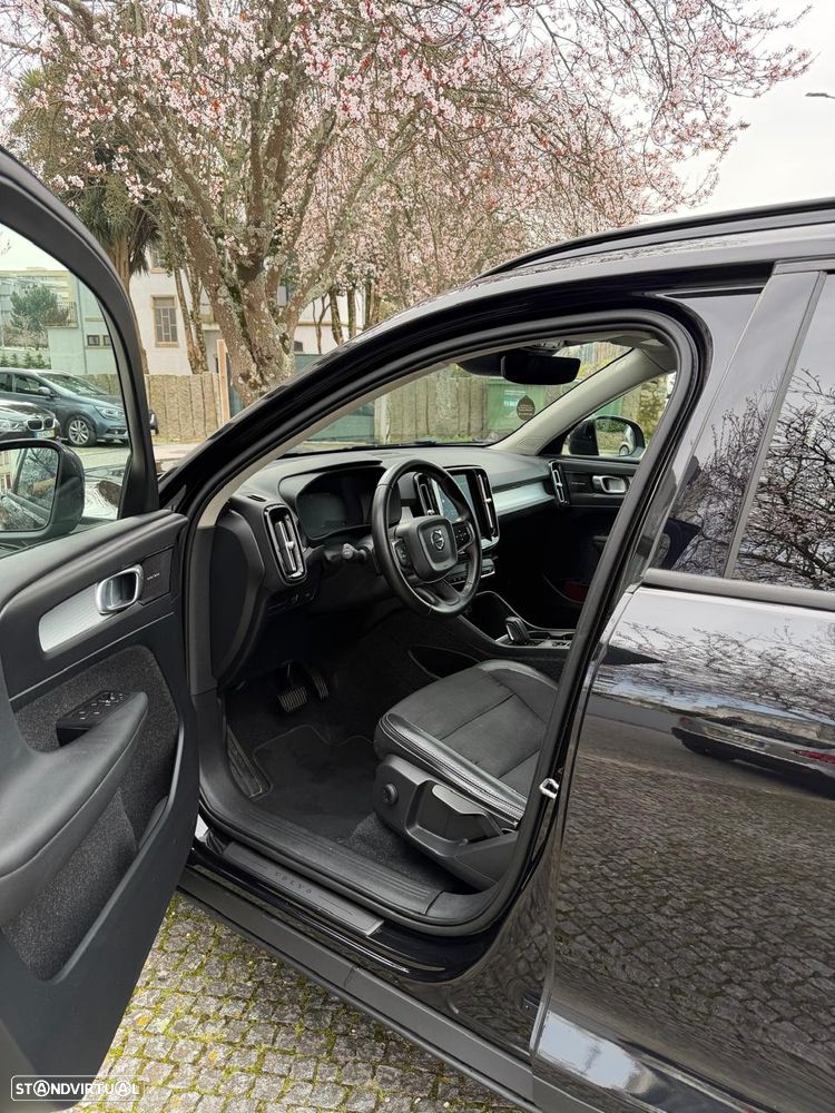 Volvo XC 40 2.0 D3 Momentum Geartronic - 11