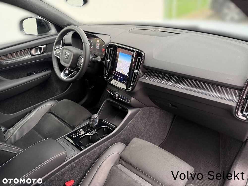 Volvo XC 40 - 26