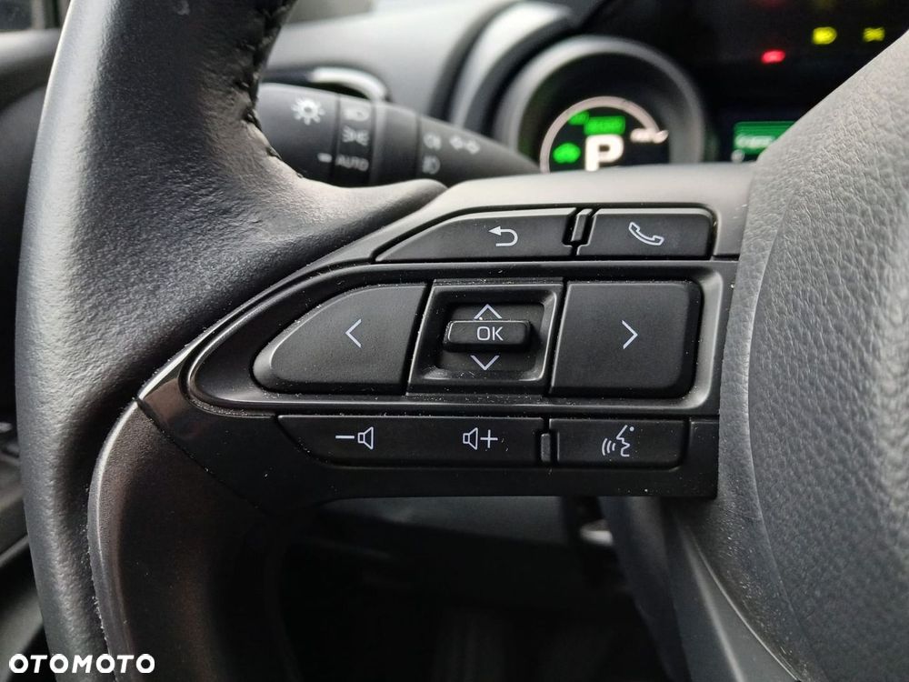 Toyota Yaris Cross Hybrid 1.5 Comfort - 28