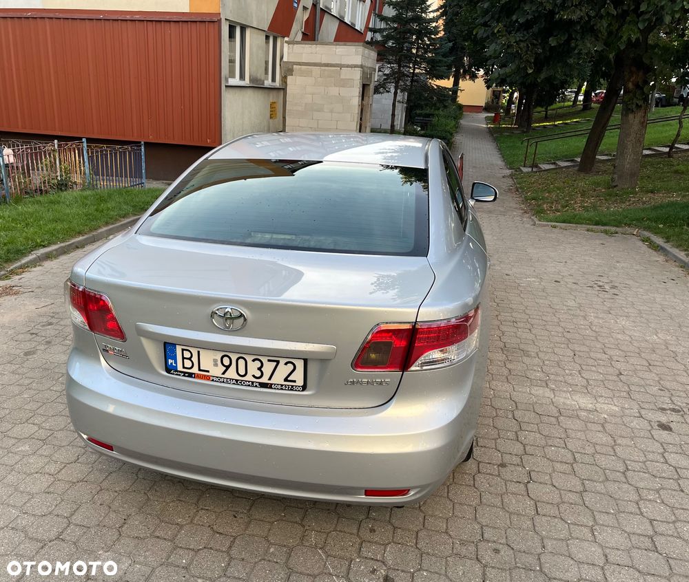 Toyota Avensis 2.0 Sol plus MS - 5