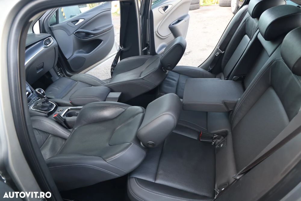 Opel Astra 1.6 D (CDTI) Business - 10