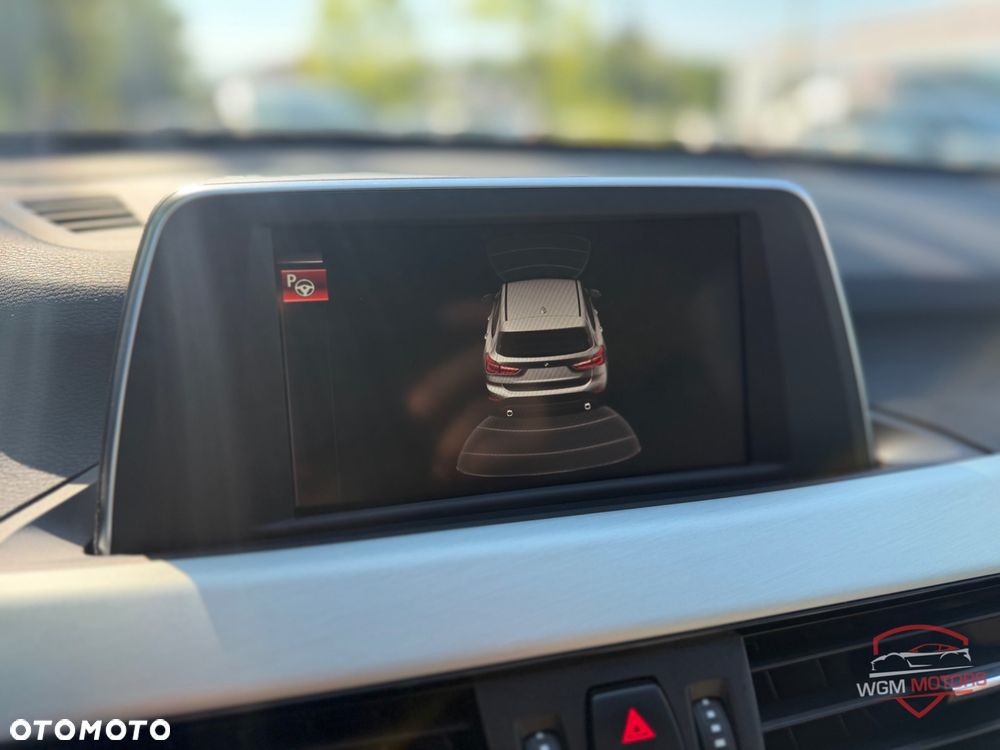 BMW X1 xDrive20i Advantage - 29