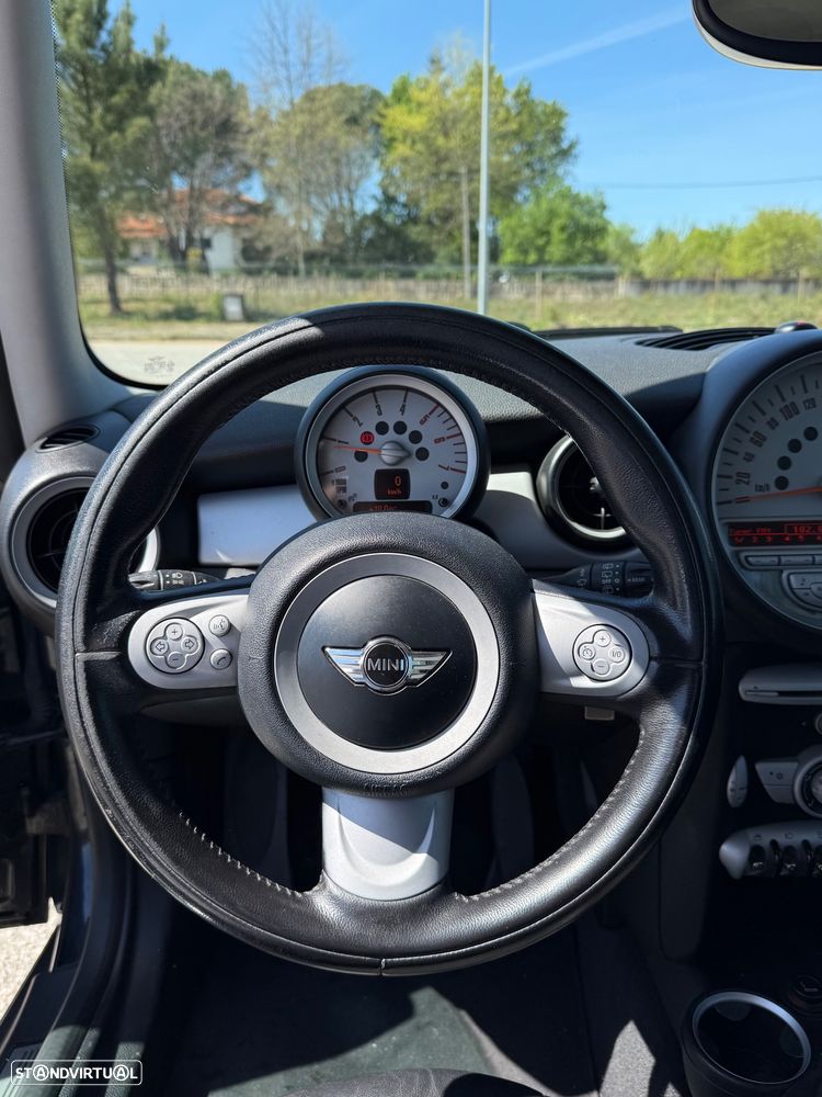 MINI 3 Portas Cooper D - 11