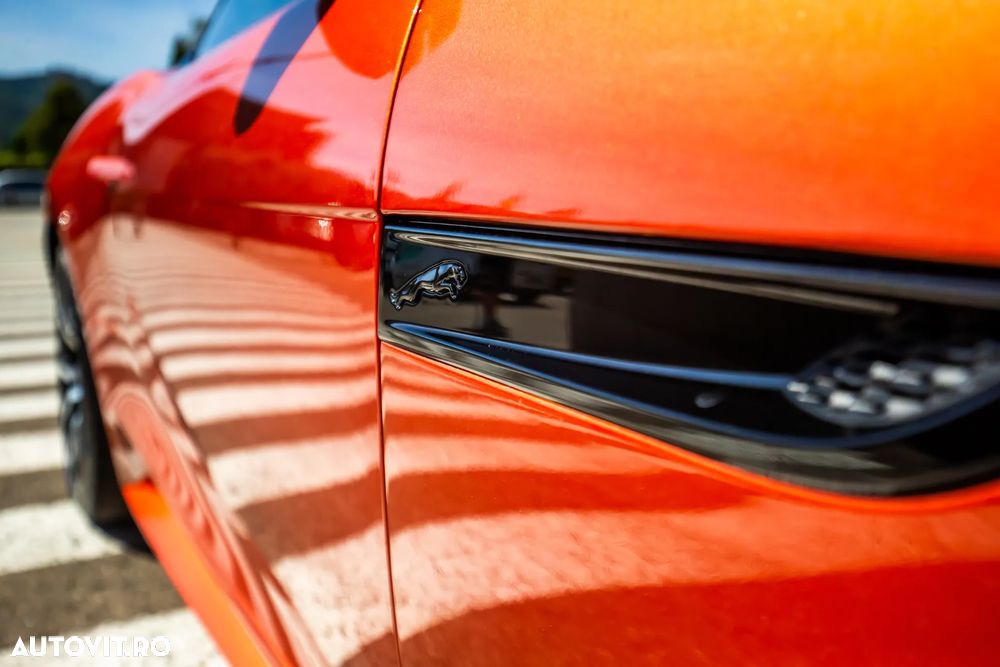 Jaguar F-Type - 13