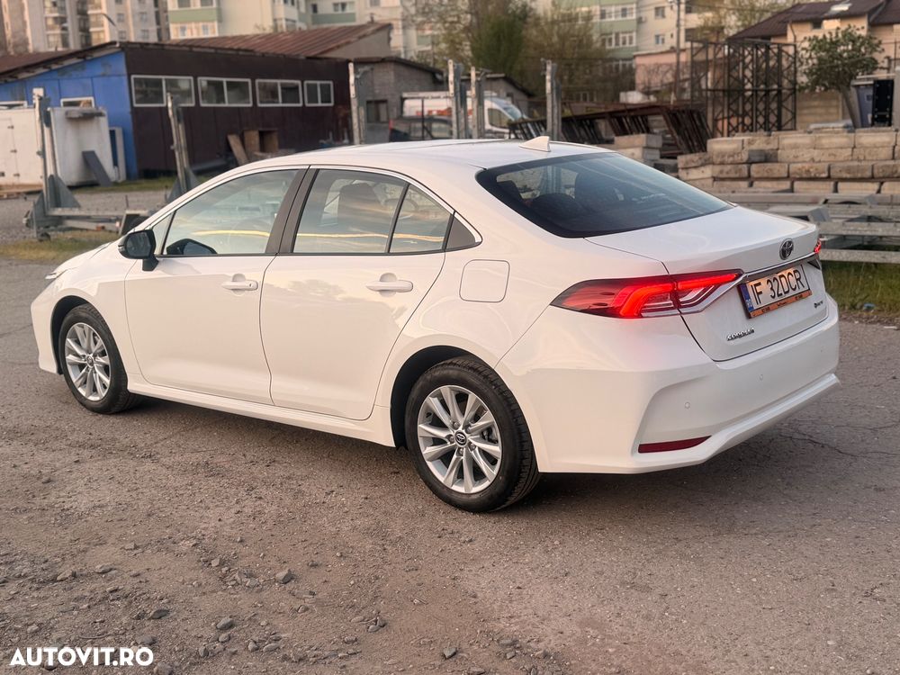 Toyota Corolla 1.8 HSD Business - 3