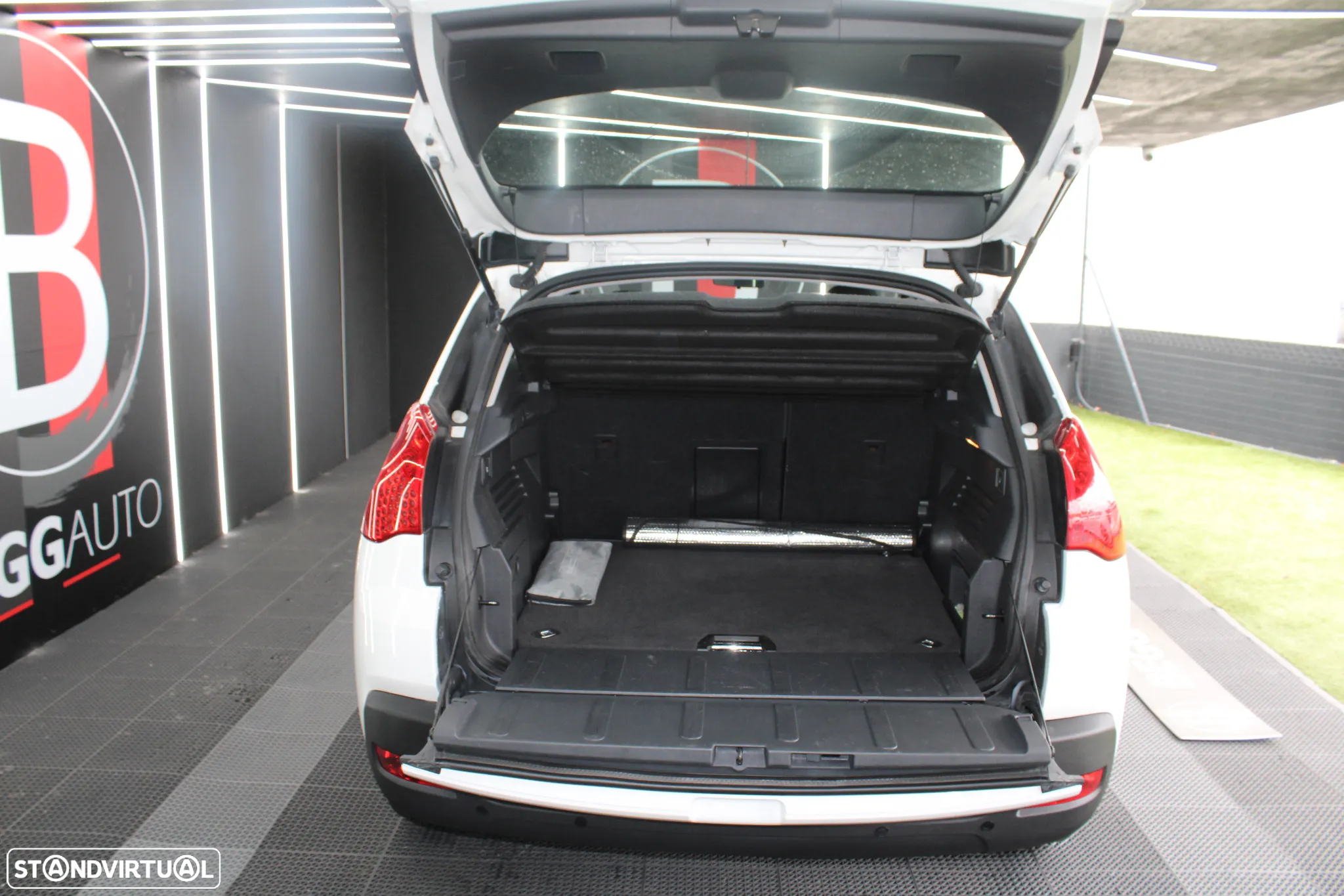Peugeot 3008 1.6 e-HDi Active 2-Tronic - 6