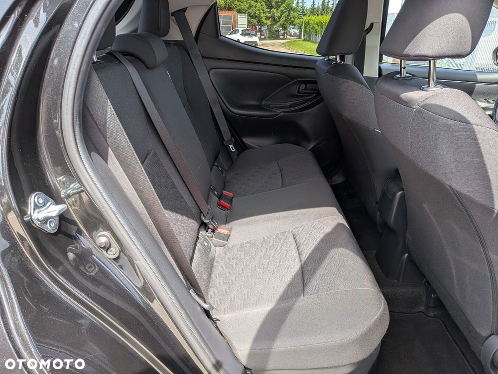 Toyota Yaris Hybrid 1.5 Style - 36