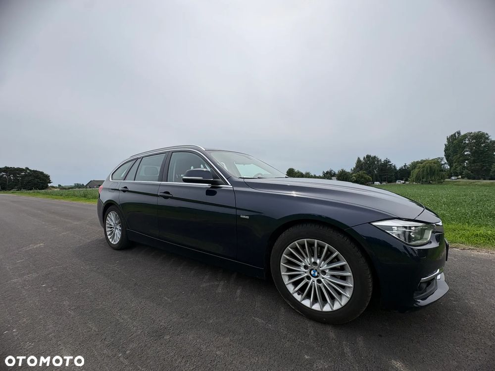 BMW Seria 3 318i Luxury Line - 3