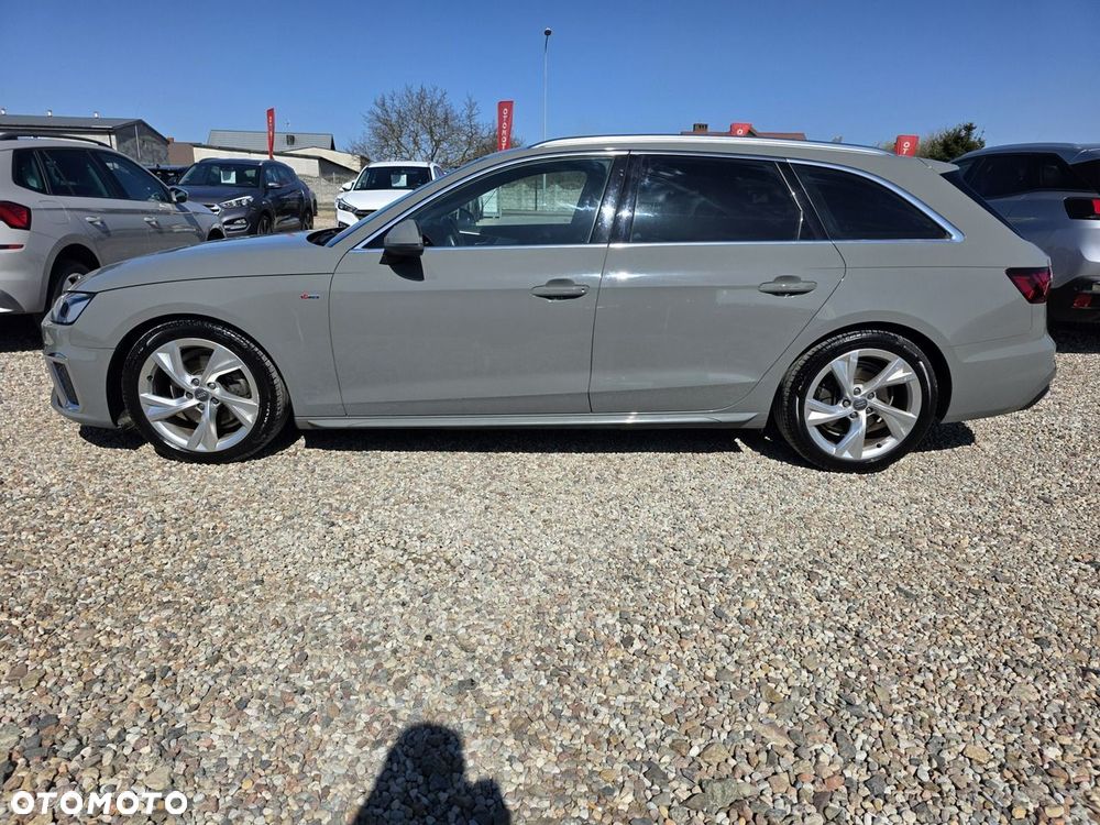 Audi A4 Avant 30 TDI S tronic S line - 30