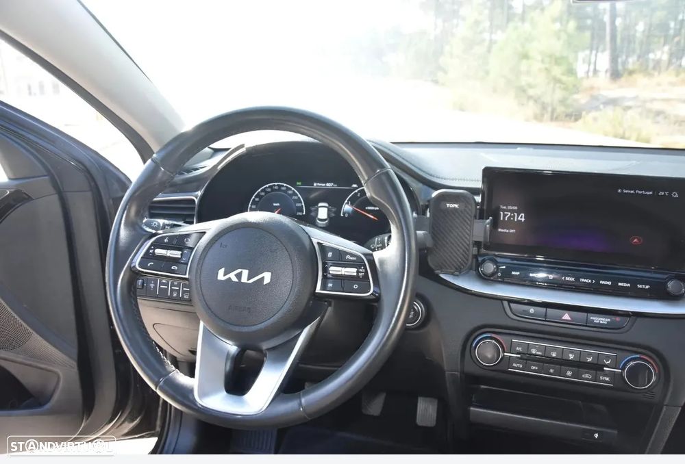 Kia XCeed 1.0 T-GDI Tech+SRF - 12