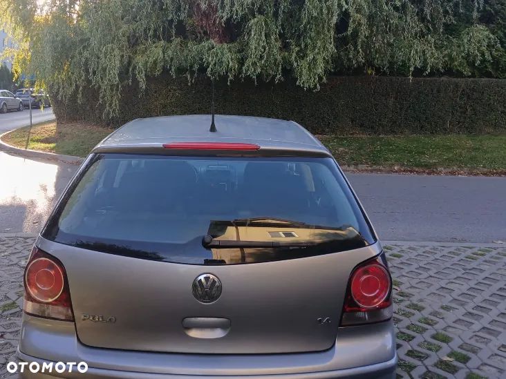 Volkswagen Polo - 8