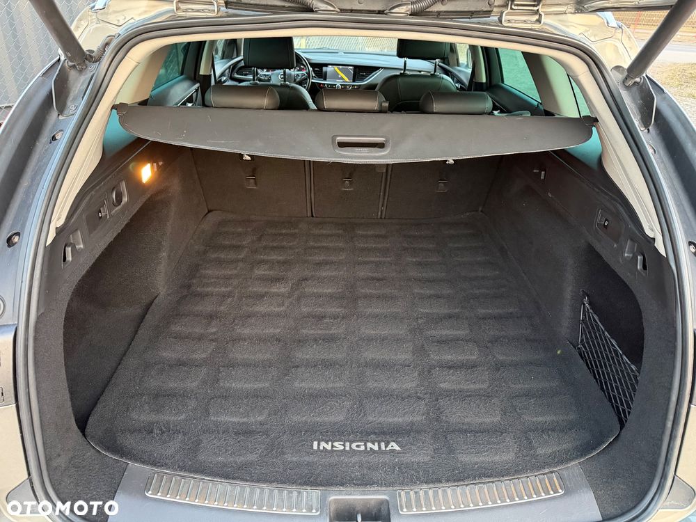 Opel Insignia - 24