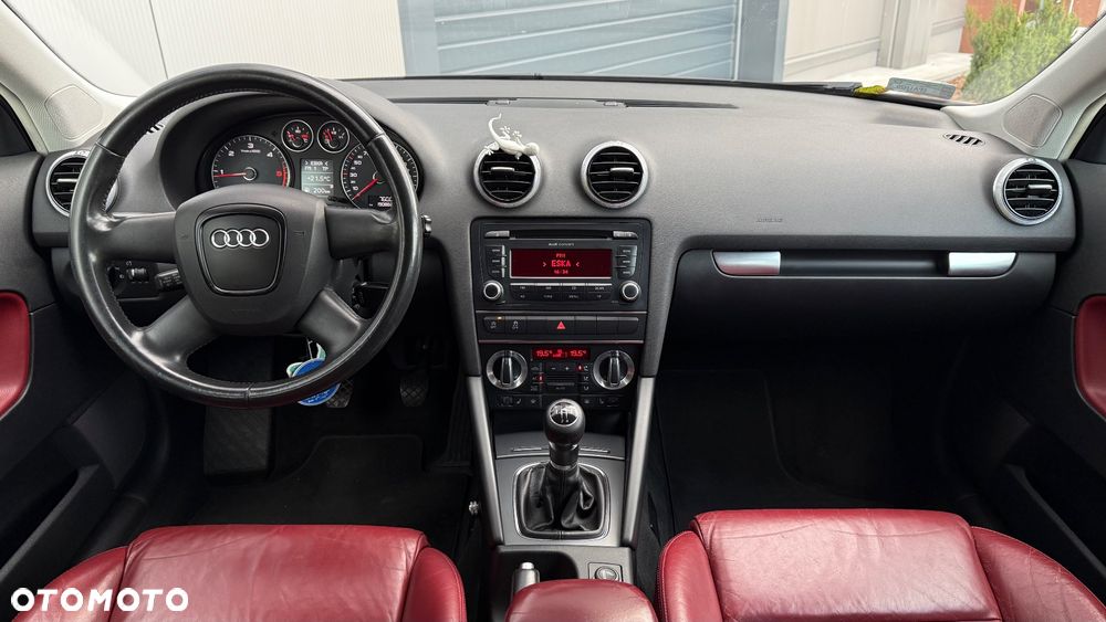 Audi A3 Sportback 1.6 TDI DPF Ambition - 5
