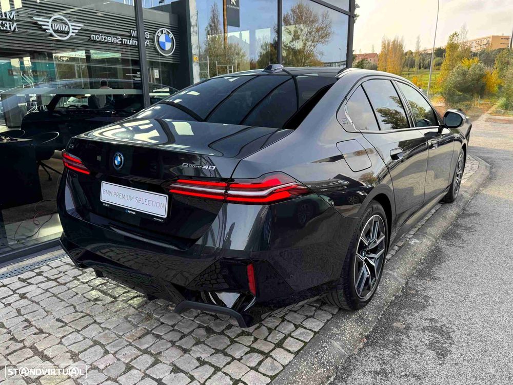 BMW i5 eDrive40 - 20
