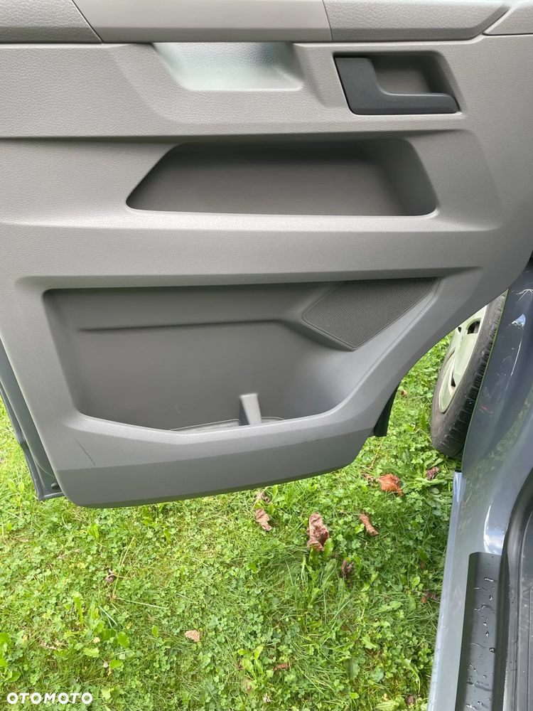 Volkswagen Transporter - 9