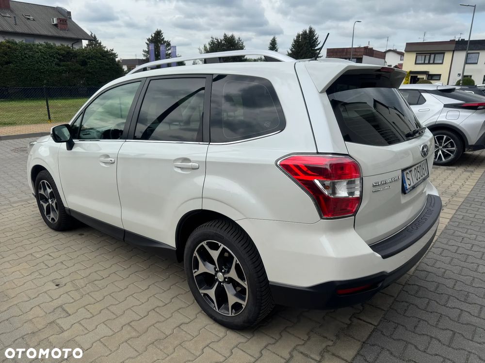Subaru Forester 2.0XT Comfort Lineartronic - 8