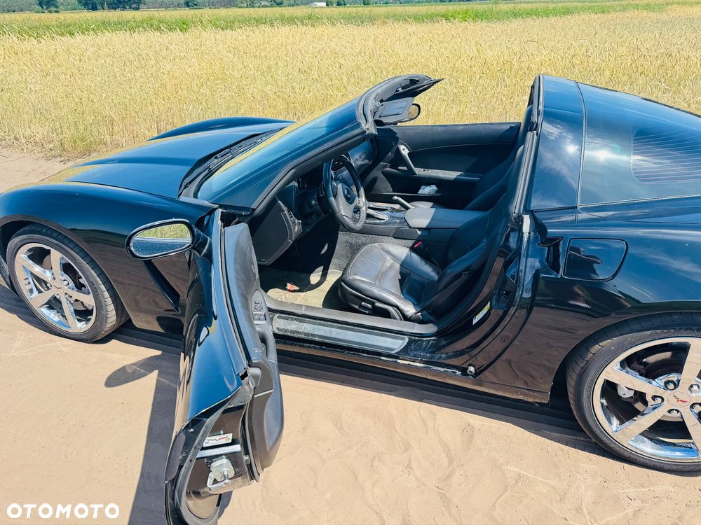 Chevrolet Corvette - 18