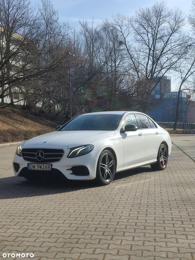 Mercedes-Benz Klasa E 220 d 4-Matic 9G-TRONIC - 5