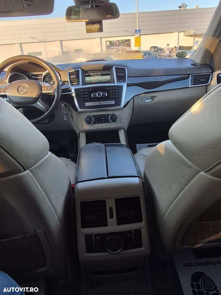 Mercedes-Benz ML - 13