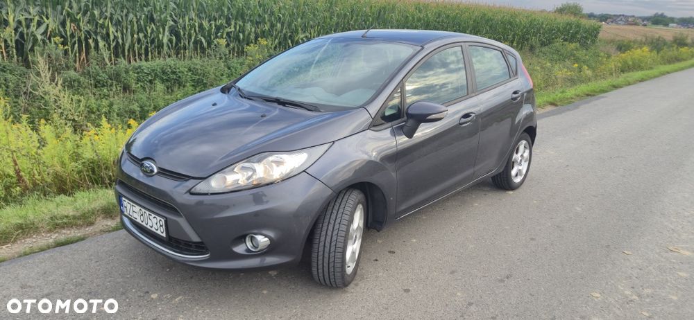 Ford Fiesta - 2