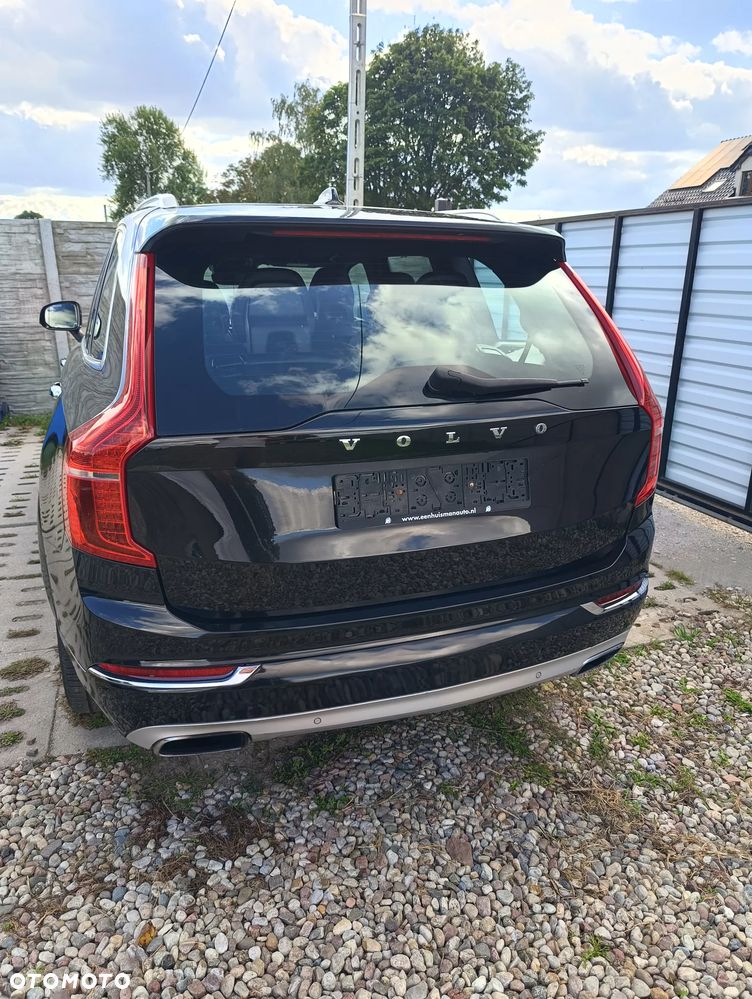 Volvo XC 90 - 18