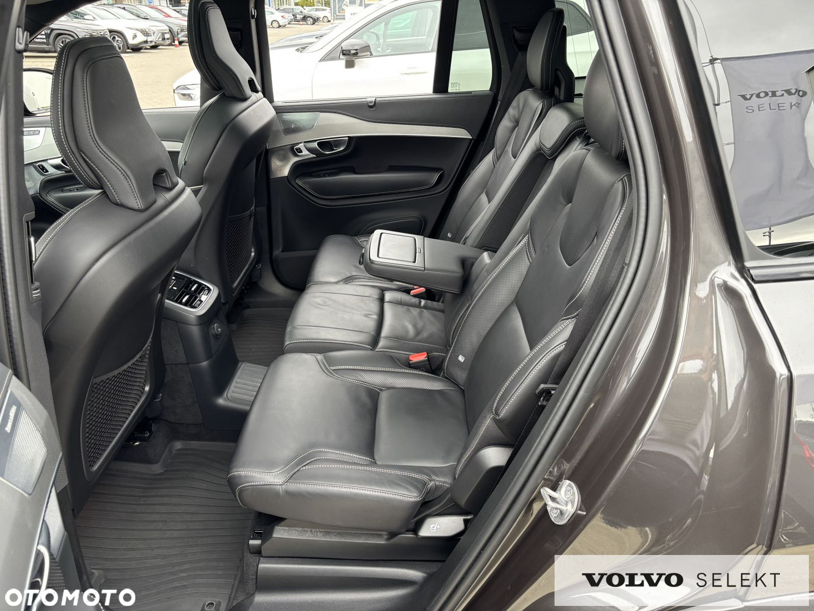 Volvo XC 90 - 20