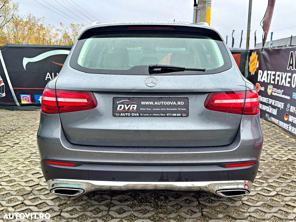 Mercedes-Benz GLC 220 d 4Matic 9G-TRONIC Exclusive - 4