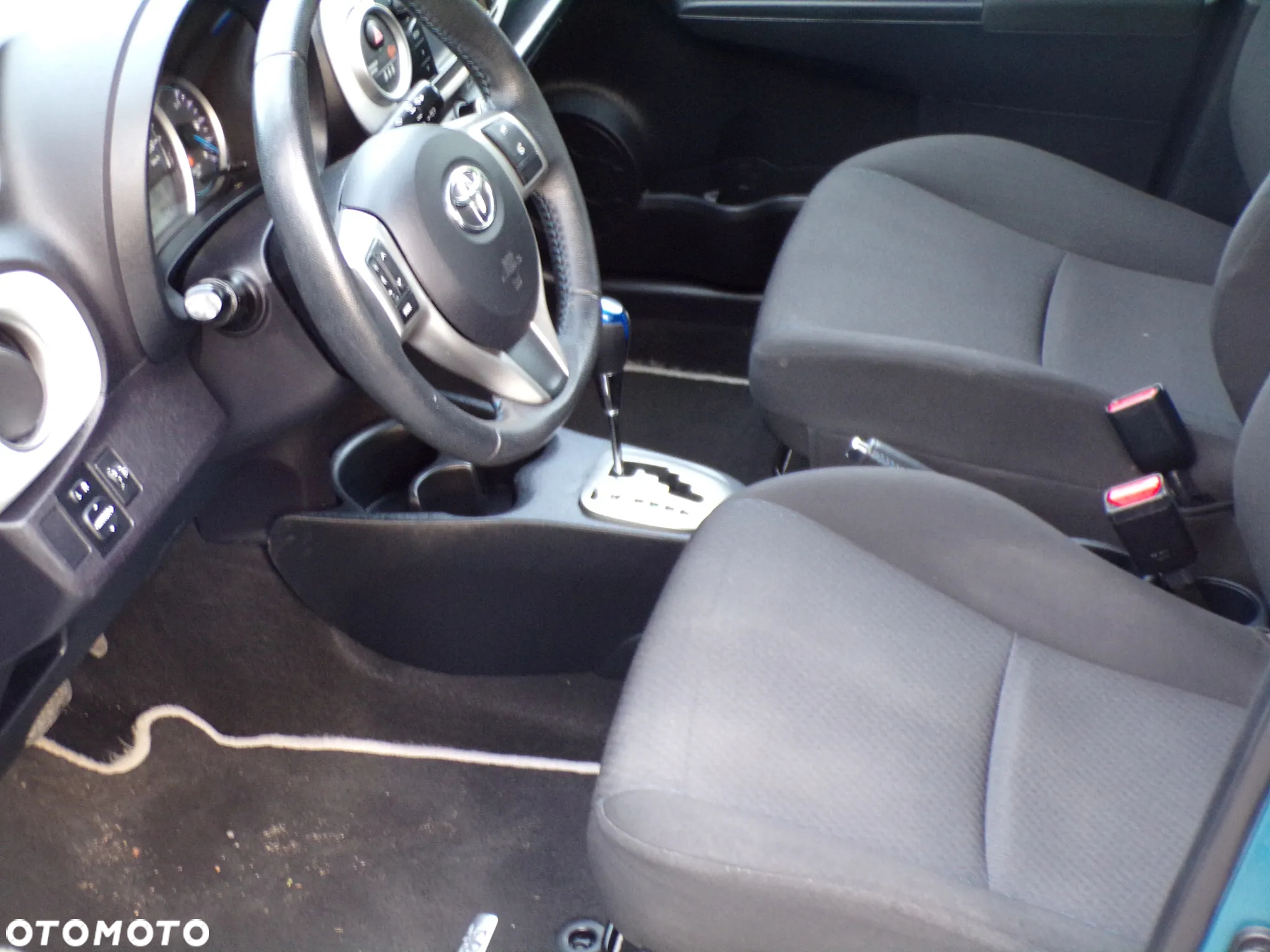 Toyota Yaris Hybrid 1.5 VVT-i Edition 2014 - 16