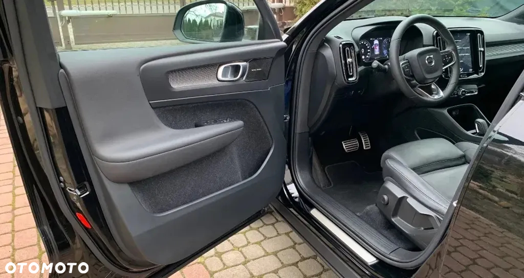 Volvo XC 40 T4 AWD R-Design - 7