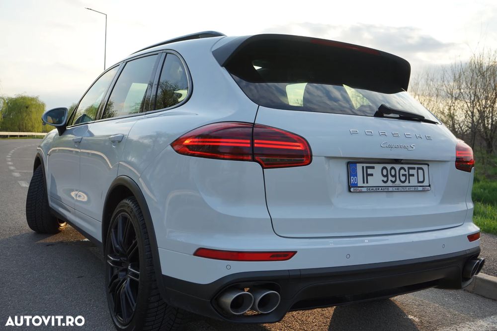 Porsche Cayenne - 7