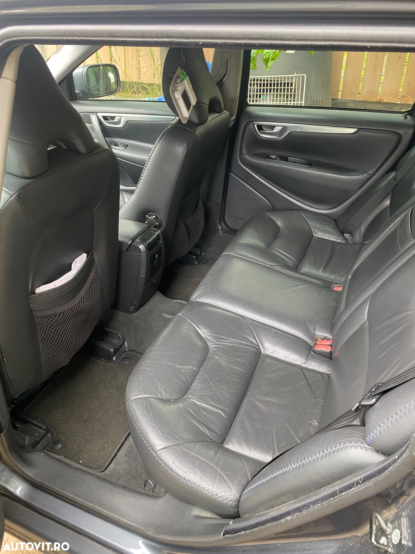 Volvo XC 70 D5 AWD Geartronic Momentum - 9