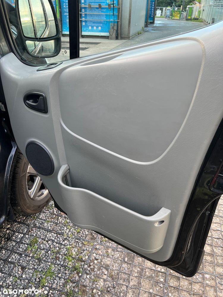 Opel Vivaro - 26