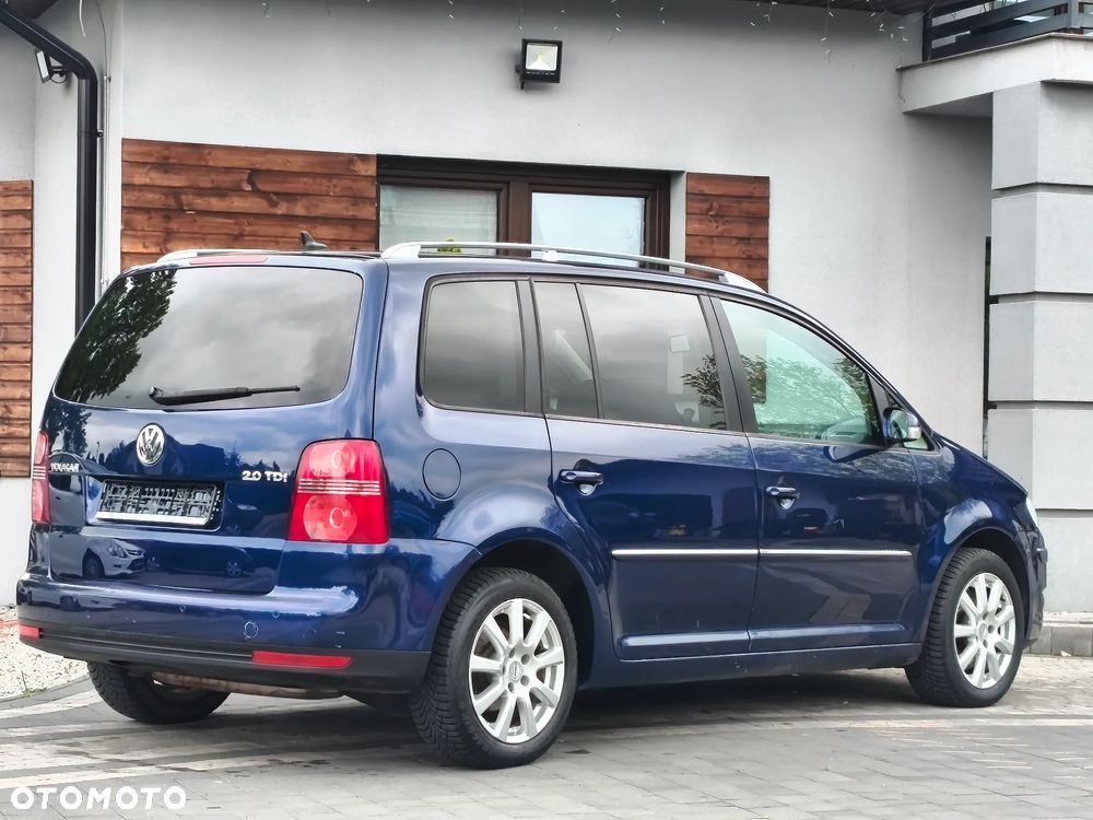 Volkswagen Touran 2.0 TDI DPF Highline - 20