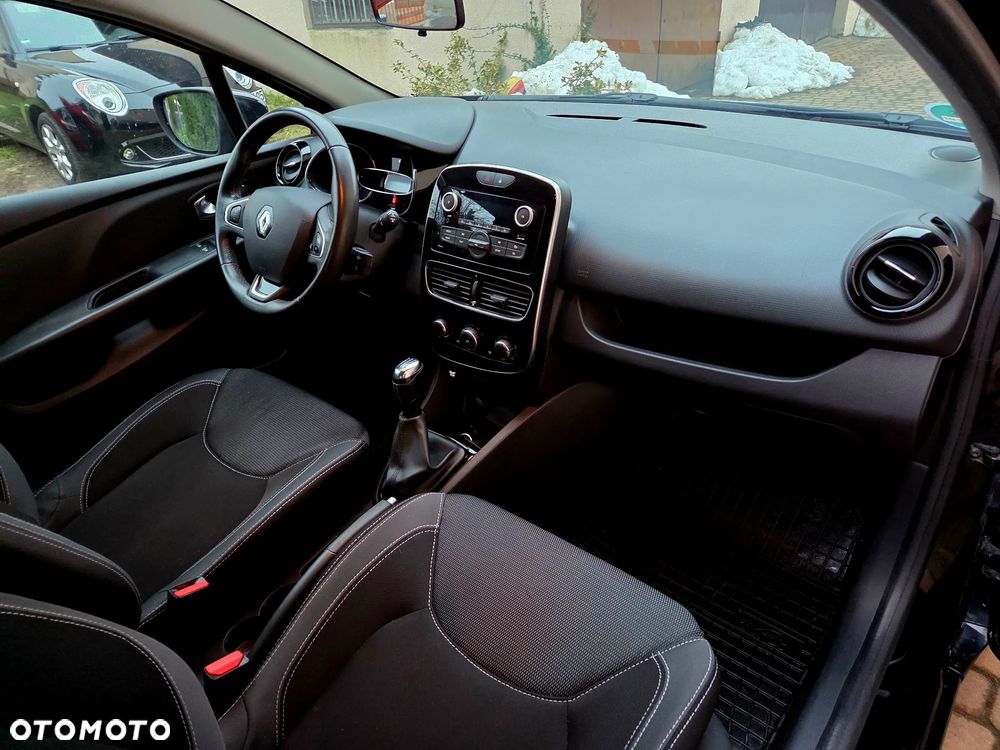 Renault Clio 1.2 16V 75 Dynamique - 13