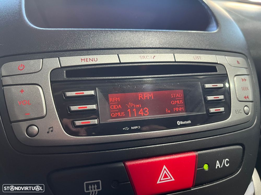 Toyota Aygo 1.0 + Sport Pack VSC - 21