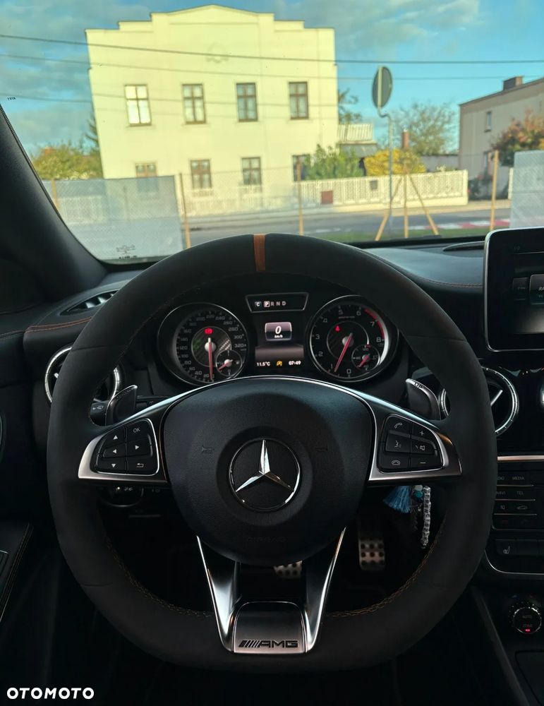 Mercedes-Benz CLA AMG 45 4-Matic - 9