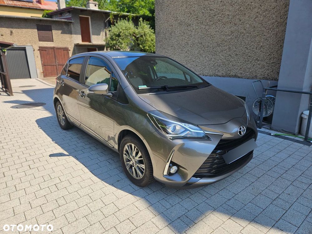 Toyota Yaris 1.5 Premium - 3