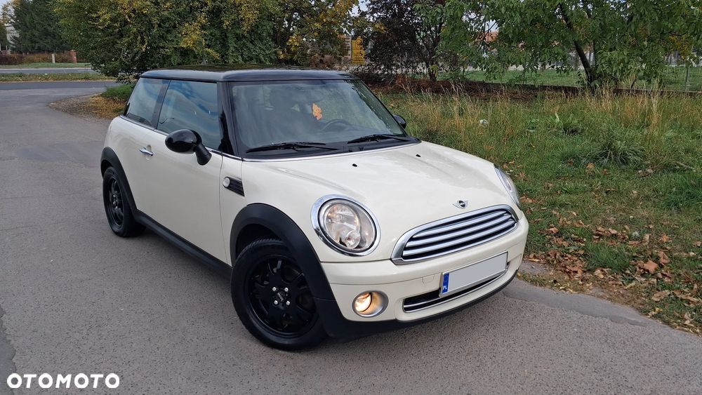 Mini Cooper 2010 photo 2