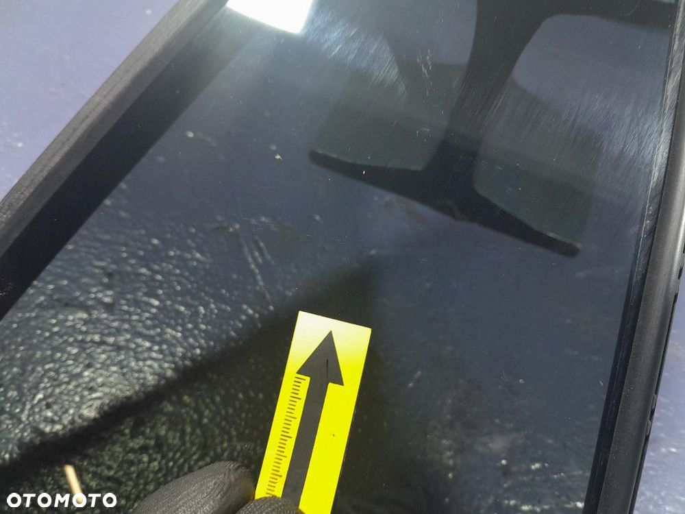 SUZUKI SWACE COROLLA E21 KOMBI SZYBA DRZWI TYŁ TYLNA PRAWA 68188-02260 - 5