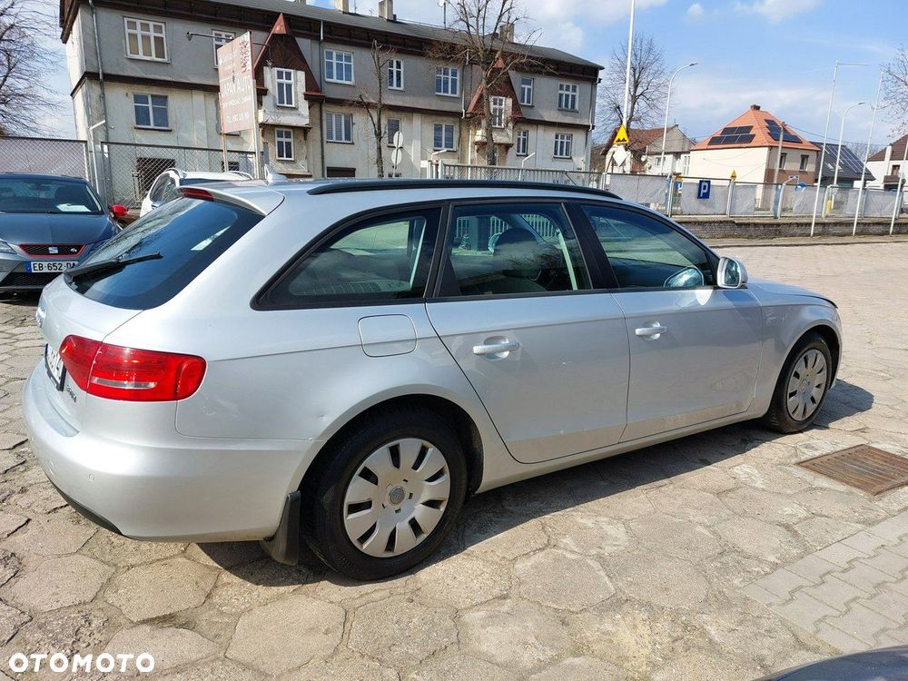 Audi A4 Avant - 8