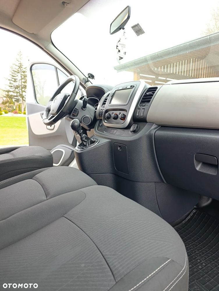 Renault Trafic - 22