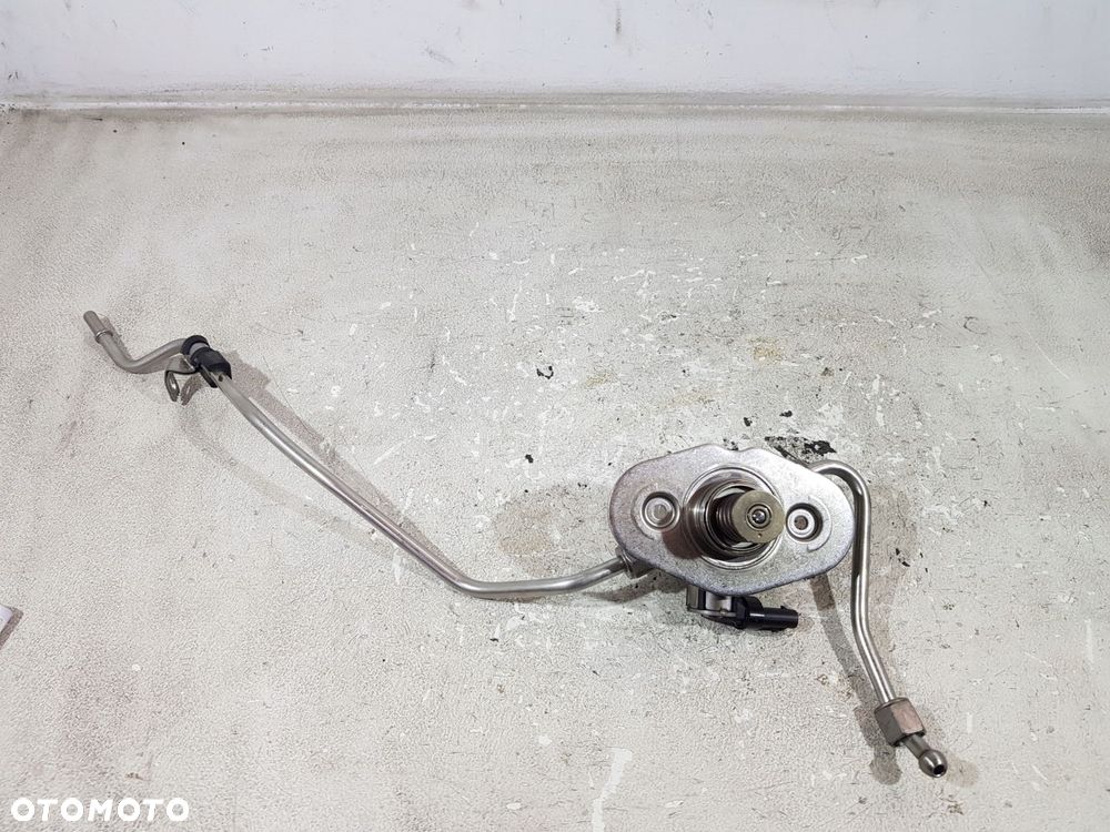 pompa paliwa 7642466 bmw f33 f36 g20 g21 2.0b b48b20b - 3