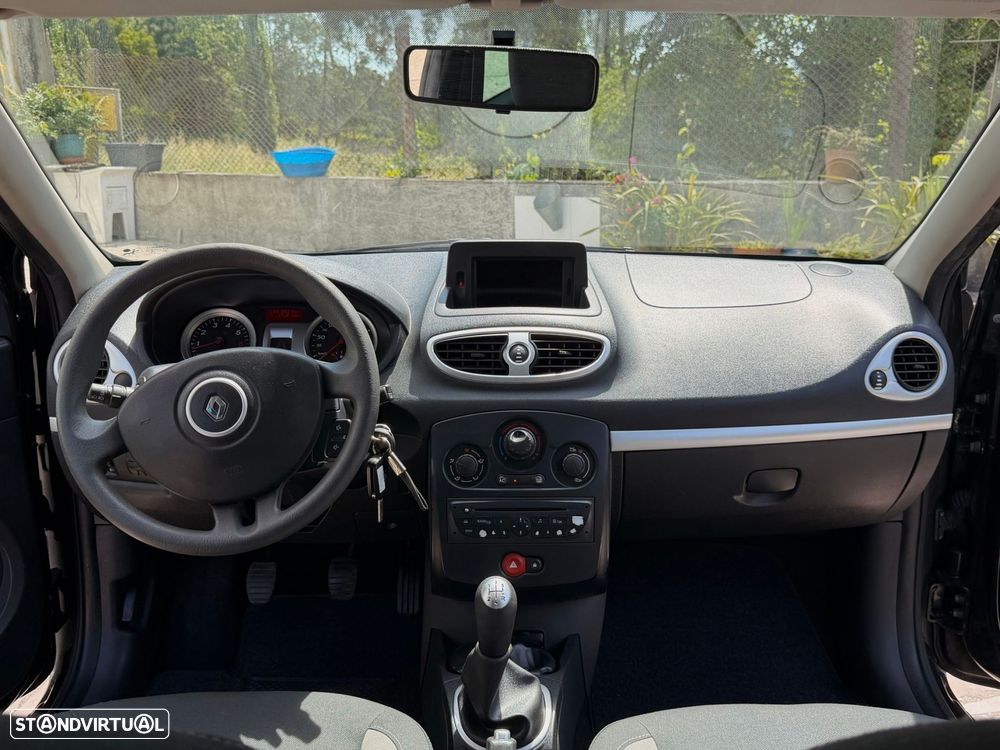 Renault Clio - 35