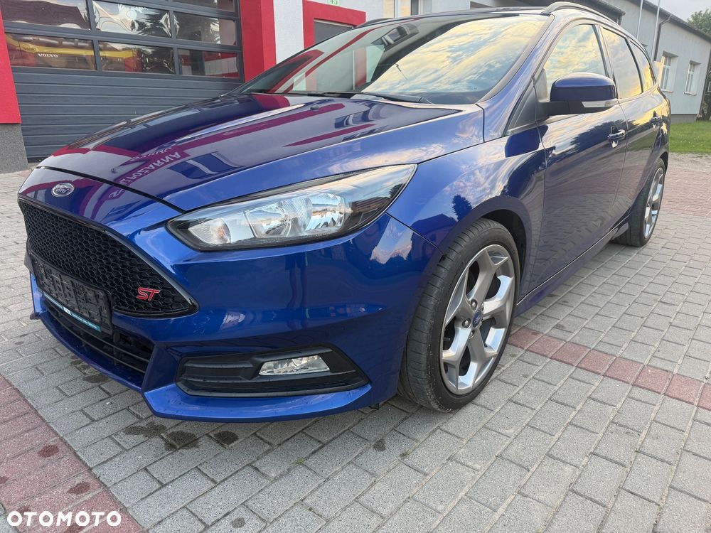 Ford Focus ST - 21
