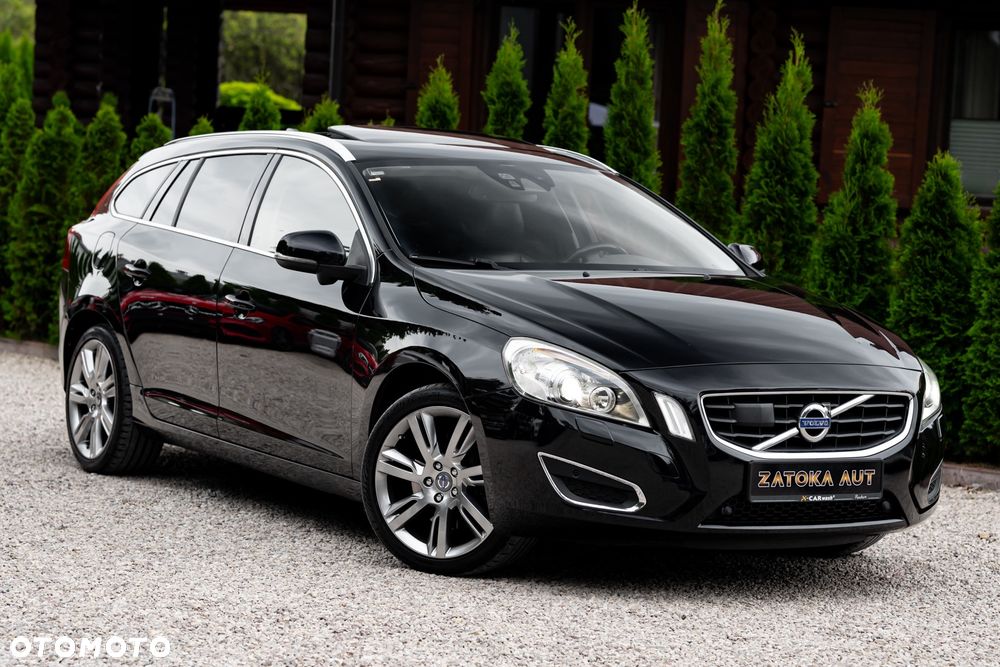 Volvo V60 T6 AWD Geartronic Summum - 5