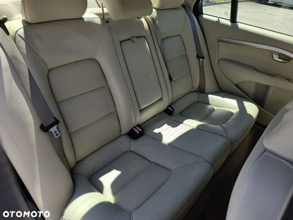 Volvo S80 - 13