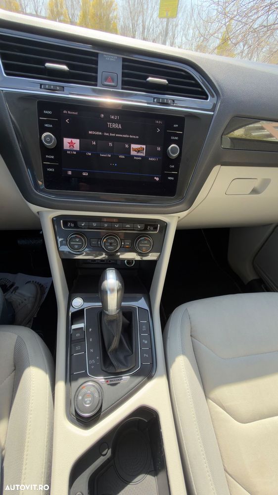 Volkswagen Tiguan 2.0 TDI DSG 4Mot Highline - 10